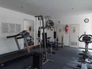 Fitness centrum a/nebo fitness zařízení v ubytování Concord Callao