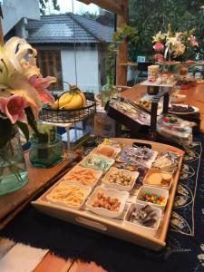 the country house内部或周边提供的食物
