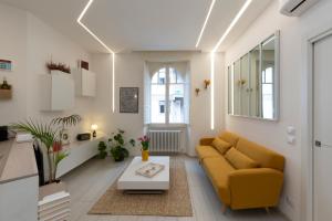 A seating area at B & Bea