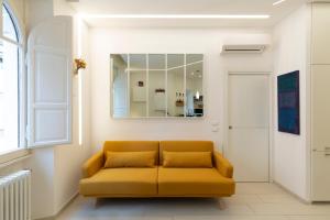 A seating area at B & Bea