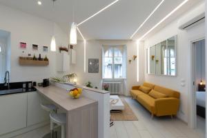 A seating area at B & Bea