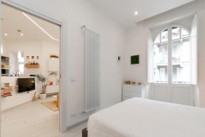 A kitchen or kitchenette at B & Bea