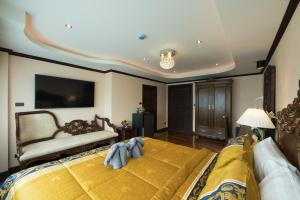 Khu vực ghế ngồi tại Thanyawintra Boutique and Spa