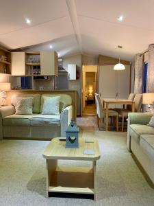 Gallery image of Caravan Littlesea in Weymouth