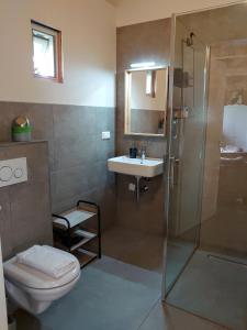 Ένα μπάνιο στο B&B ZusenZomer +61 φωτογραφίες