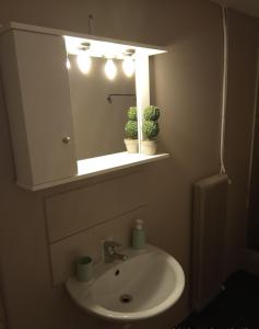 A bathroom at Karditsa Home Sweet Home 68 τ.μ