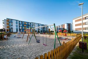 Zona de joacă pentru copii de la Lifestyle Apartments -Zielony Uniejow "prywatne kapiele termalne"