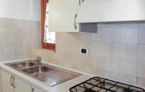 A kitchen or kitchenette at Villa Cecilia