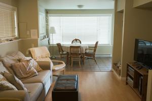 Gallery image of Inlet Beach House B&B in North Saanich