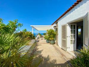 Ogród w obiekcie Casa Badana, Exclusiva Casa Privada con Piscina y Vistas al Mar