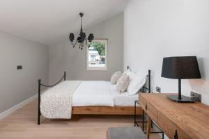 Letto o letti in una camera di Villa Basca