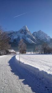 Gallery image of Pension Appartements Via Claudia in Lermoos +30 photos