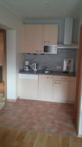 Kuchyňa alebo kuchynka v ubytovaní Ferienwohnung Kogler