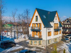 Budynek, w którym mieści się aparthotel