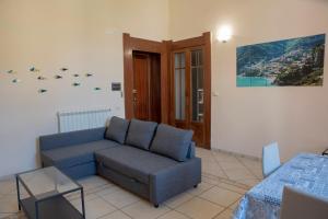 A seating area at Casa Mare Blue