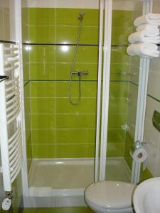 Koupelna v ubytování Greensgate Hotel Dýšina