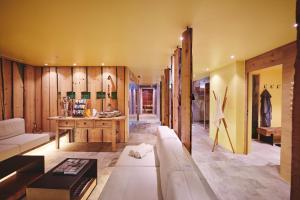 Posezení v ubytování Small Luxury Hotel of the World - DasPosthotel
