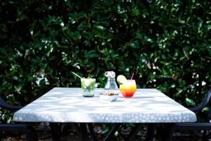 Minuman di Kyriad Lyon Sud - Saint Genis Laval