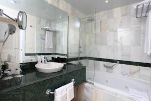 Ванная комната в Bahia Principe Luxury Samana - Adults Only All Inclusive