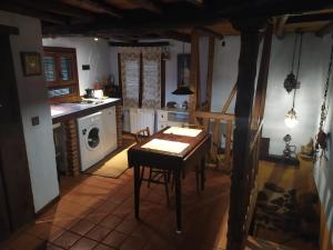 Fotografia z galérie ubytovania Apartamento Al-Vivaque v destinácii Miranda del Castañar
