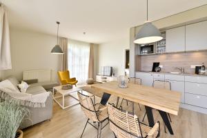 Küche/Küchenzeile in der Unterkunft Hotel- & Ferienanlage Kapitäns-Häuser Breege