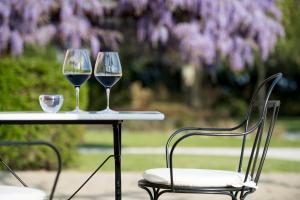 Nápoje v ubytování Château Cordeillan-Bages
