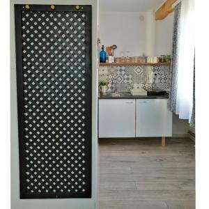 Kuhinja ili čajna kuhinja u objektu Family apartments