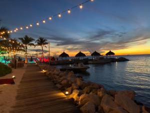 Foto dalla galleria di Seaview 2 Bedroom - apt40 - Blue Bay Curacao a Willemstad