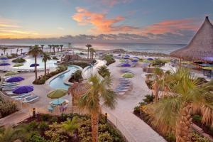 Utsikt över poolen vid Holiday Inn Resort Pensacola Beach, an IHG Hotel eller i närheten