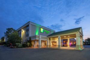 Gallery image of Holiday Inn & Suites Parsippany Fairfield, an IHG Hotel in Parsippany