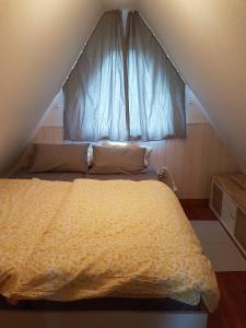 เตียงในห้องที่ Ferienhaus Moser