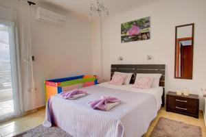 Postel nebo postele na pokoji v ubytování Villa Vadim + 37 fotografií