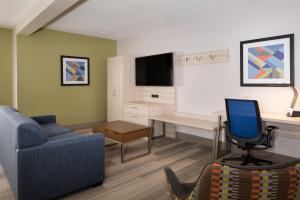 Imagen de la galería de Holiday Inn Express Louisville Northeast, an IHG Hotel, en Louisville