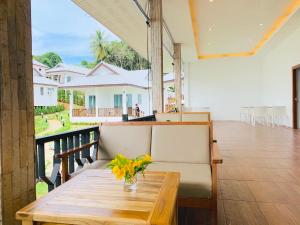 Balkón nebo terasa v ubytování Horizon Beach Resort Koh Jum