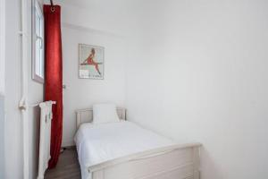 2Bedroom Apartment, 10mins to Croisette beachにあるベッド