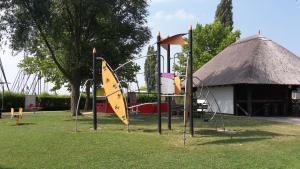 Herní místnost nebo prostor pro děti v ubytování Hotel am See Rust