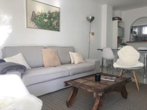 Część wypoczynkowa w obiekcie M&J Benalmadena Retreat