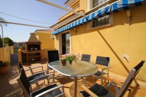 Patio alebo iná vonkajšia časť ubytovania ARENDA Villa Tina