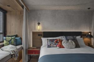 Postel nebo postele na pokoji v ubytování Treehouse Hotel London