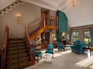 Istumisnurk majutusasutuses Oranmore Lodge Hotel Conference And Leisure Centre Galway