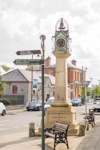 Afbeelding uit fotogalerij van no 2 Leitrim Road in Carrick on Shannon +1 foto