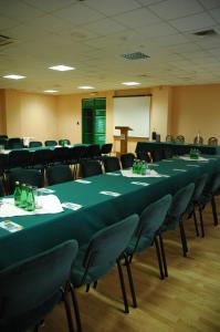 Der Geschäftsbereich oder Konferenzraum in der Unterkunft Hotel Accademia