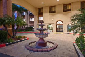 Gallery image of Holiday Inn Express Temecula, an IHG Hotel in Temecula