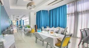 Restoran ili neka druga zalogajnica u objektu Hotel Modo