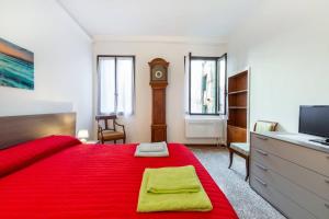 En eller flere senge i et værelse på San Marco 4893