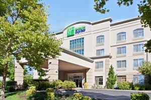 Imagen de la galería de Holiday Inn Express Portland West/Hillsboro, an IHG Hotel, en Hillsboro