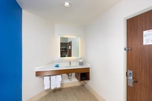 Fotografie z fotogalerie ubytování Holiday Inn Express Peoria North - Glendale by IHG v destinaci Peoria