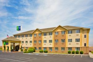 a rendering of a hotel with a parking lot at Holiday Inn Express Pendleton, an IHG Hotel in Pendleton