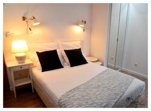 Gallery image of Cantinho do Piano in Velas +23 photos