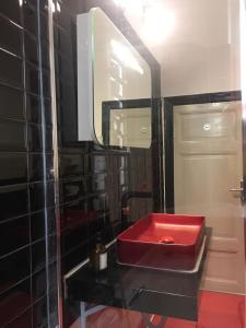 Ванная комната в Great Apartment in Berlin Alexanderplatz